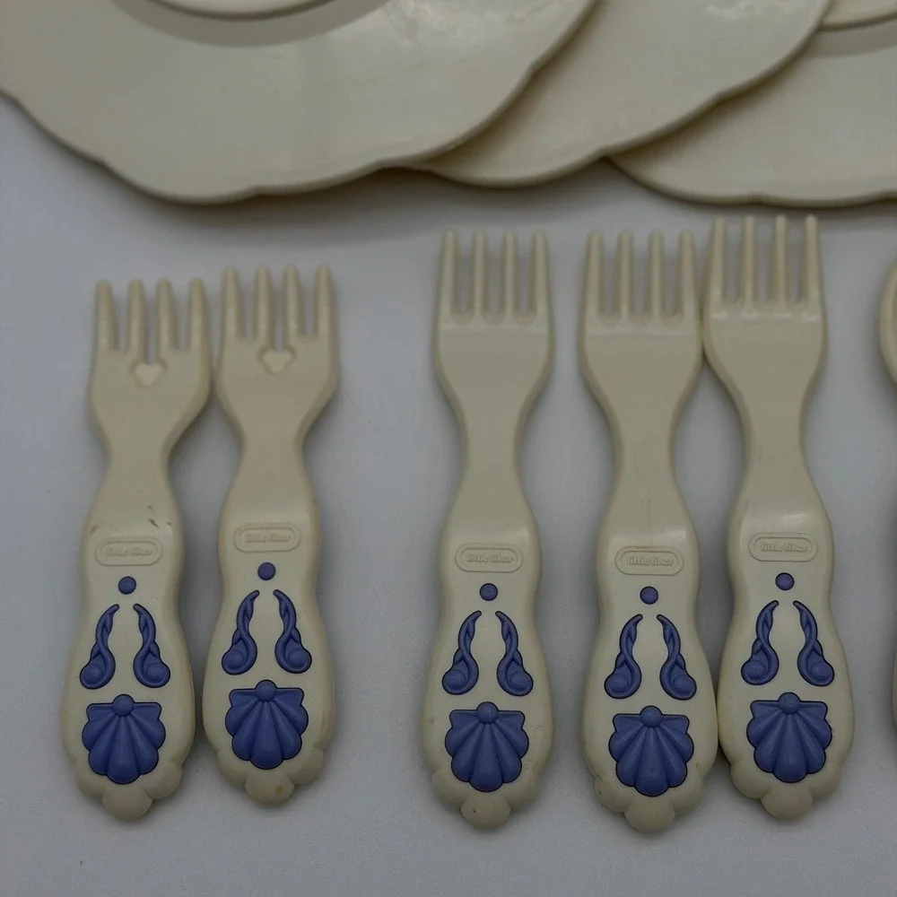 Vintage Little Tikes Toy Dish Set Plates Goblets Utensils Cream Blue Pink 17pc